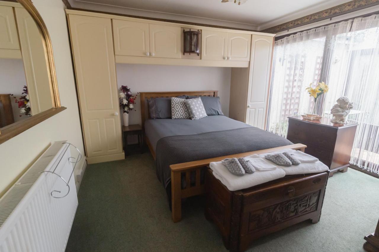 Вілла Palm Bay'S Luxury Bungalow - Self Check In & Parking Маргейт Екстер'єр фото